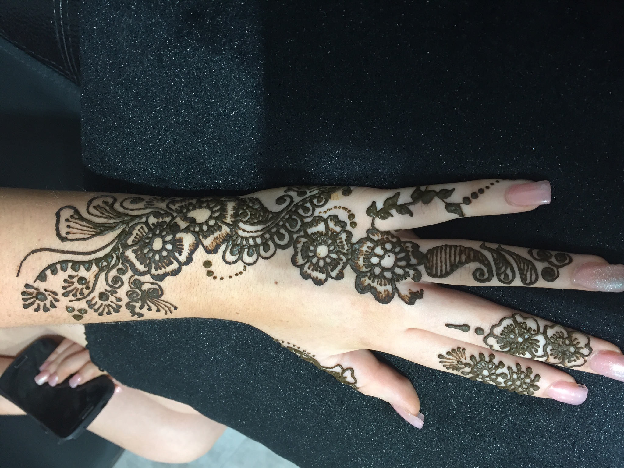 Henna Tattoos | Eyebrow Magic | Hair Removal Beauty Salon ...